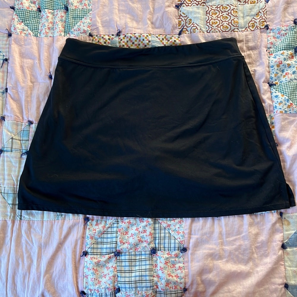 Black skort with Sid slits